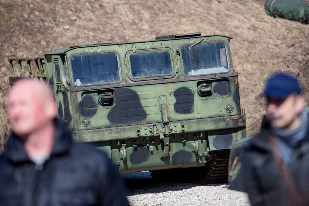 Karinės technikos ekspozicija VI forte