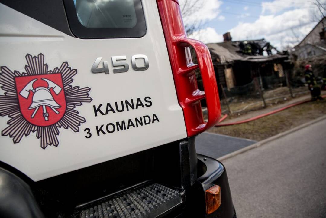 Gaisras Moniuškos g. esančiame name