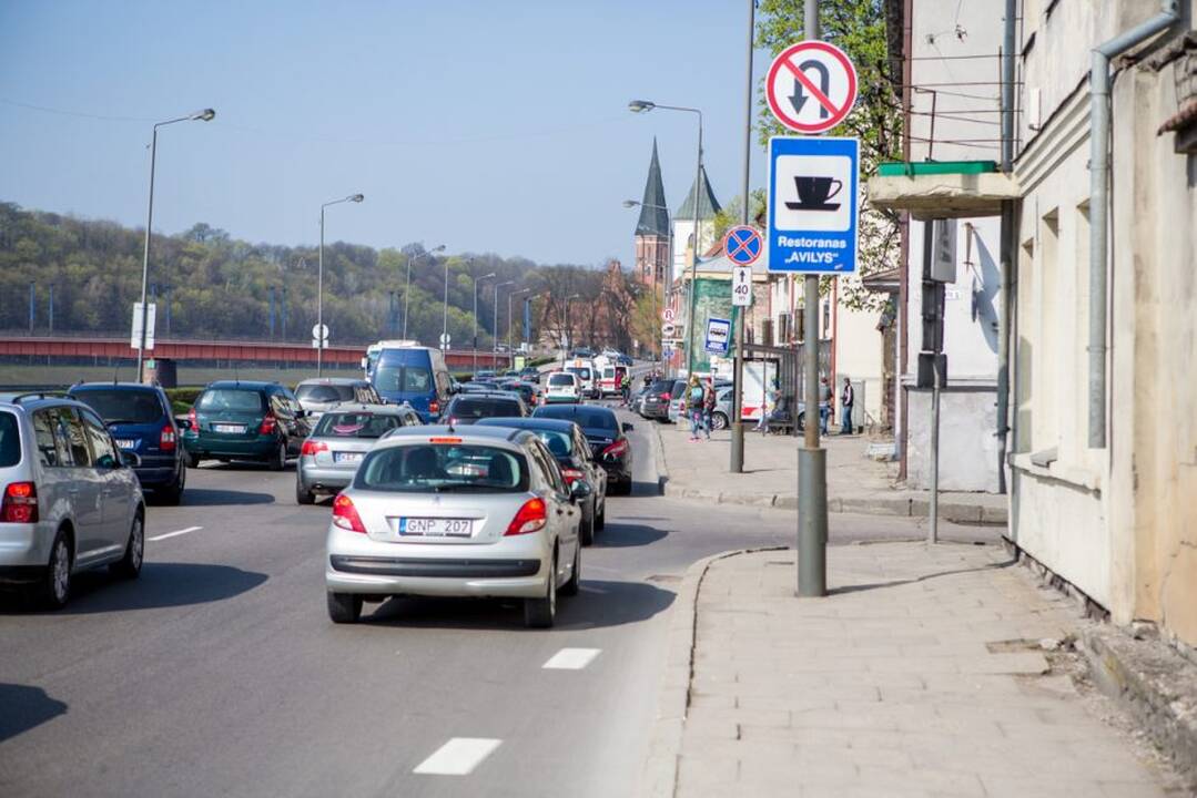 Motociklininko avarija Karaliaus Mindaugo pr.