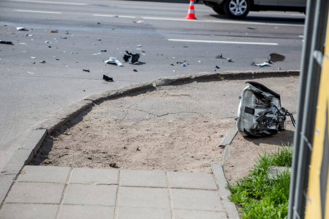 Motociklininko avarija Karaliaus Mindaugo pr.