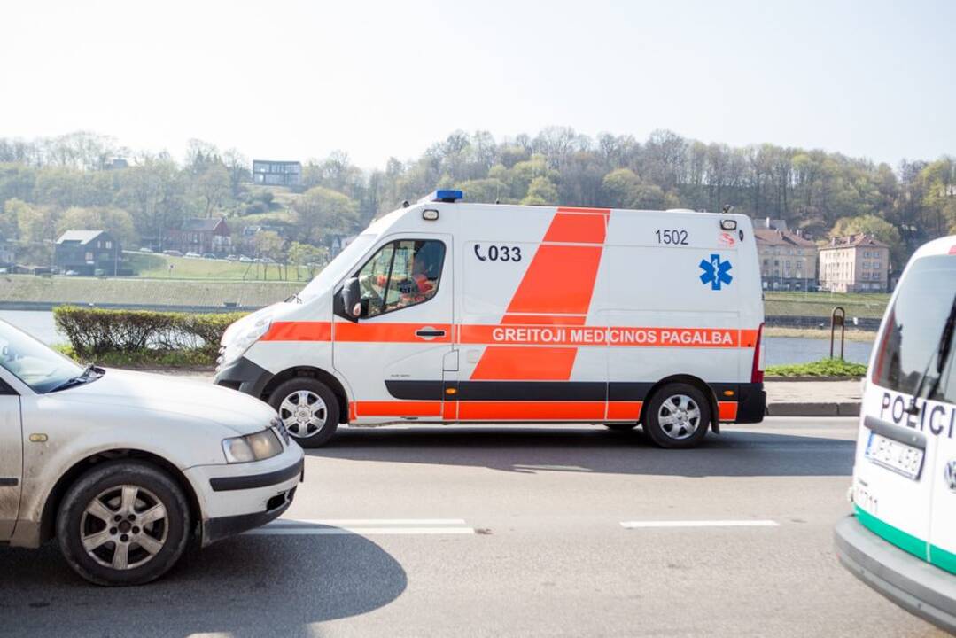 Motociklininko avarija Karaliaus Mindaugo pr.