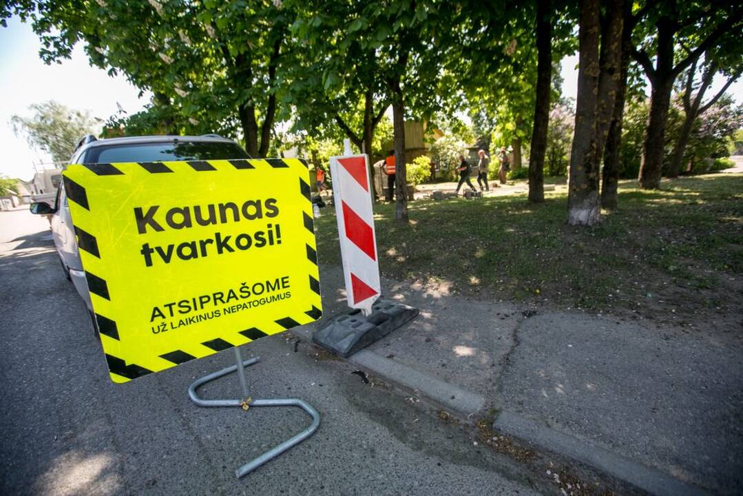 Atnaujintas R. Kalantos paminklinis akmuo