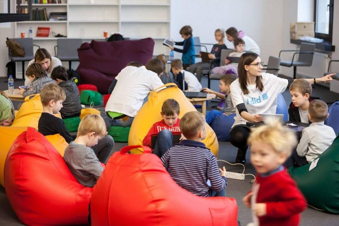 Jaunieji vilniečiai prisijungė prie iniciatyvos "Hour of Code"