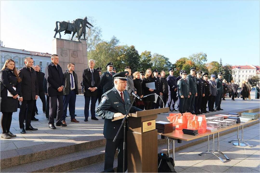 Policija mini Angelų sargų dieną
