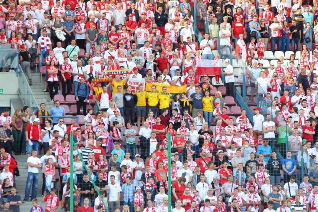 Futbolas: Lenkija - Lietuva 0:0