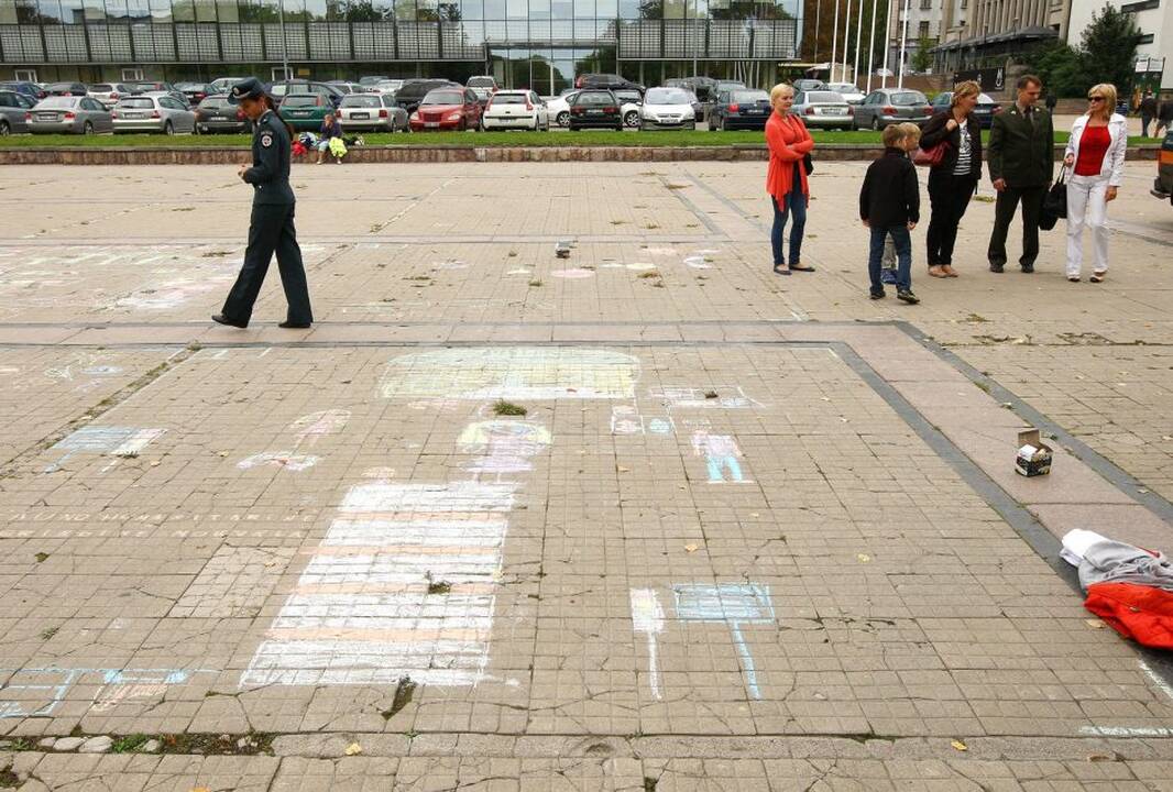 Piešinių konkursas „Mums saugu, kai mes kartu“