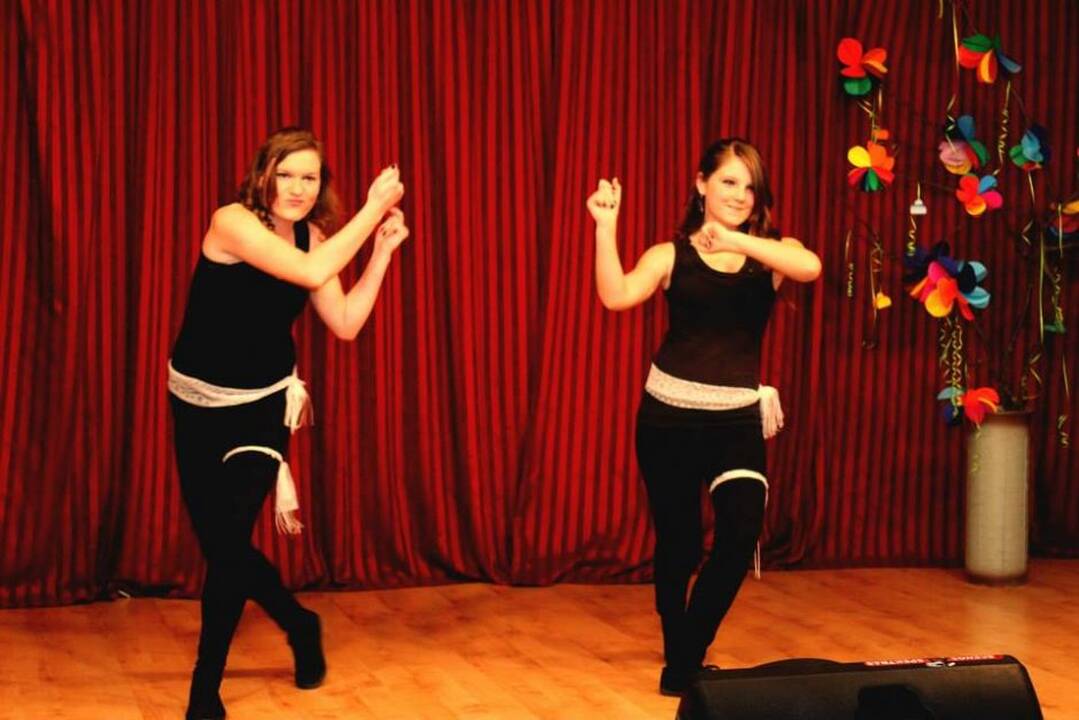 Grupė "Kitokios" apsilankė vaikų globos namuose