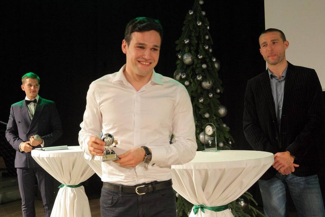 Kauno futbolo klubo „Spyris“ sezono uždarymas vyko „Žalgirio arenos“ amfiteatre. 