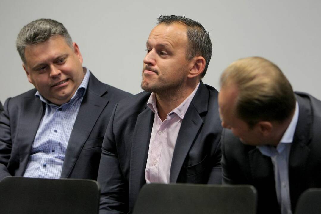 Kauno apygardos teisme pradėta svarstyti „Kauno vandenų“ korupcijos byla.