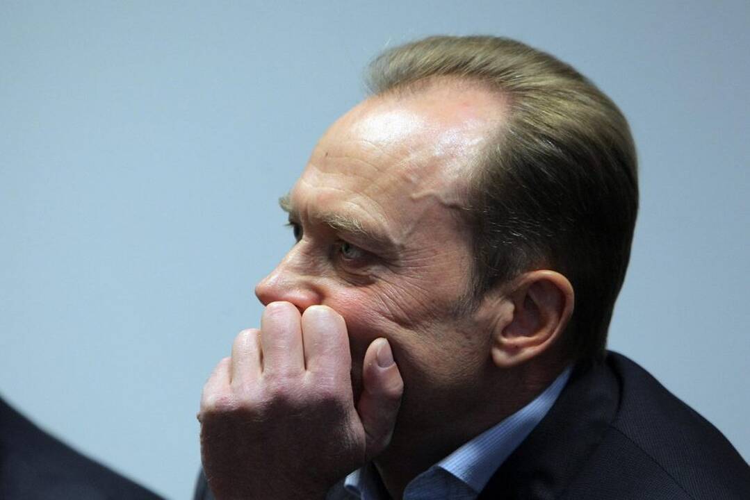 Kauno apygardos teisme pradėta svarstyti „Kauno vandenų“ korupcijos byla.