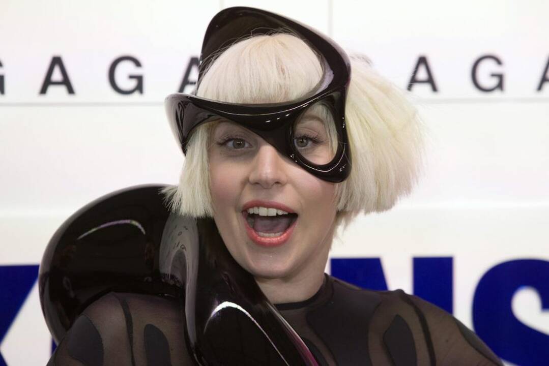 Lady Gaga "Artpop" pristatė rinktiniams gerbėjams