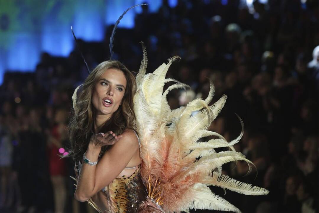 "Victoria's Secret" angelai pristatė naują kolekciją