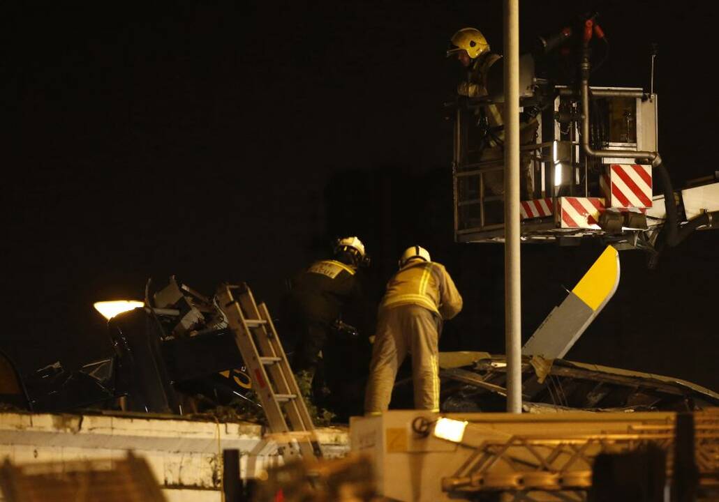 Škotijoje policijos sraigtasparnis nukrito ant baro "The Clutha"