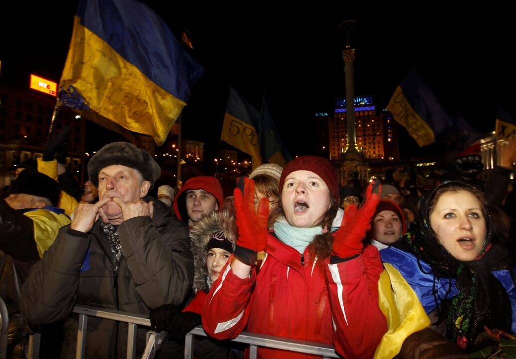 Kijeve protestuotojus ir spec. pajėgas paveikė šaltukas