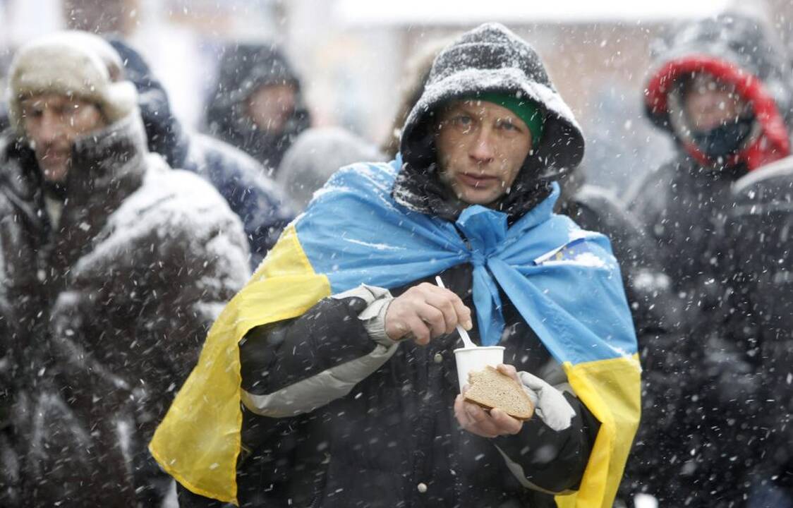 Kijeve protestuotojus ir spec. pajėgas paveikė šaltukas
