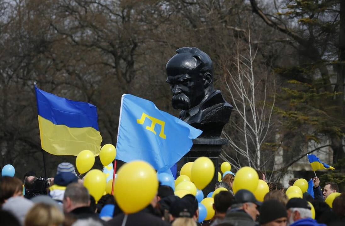 Ukrainoje – protestai priešingose barikadų pusėse