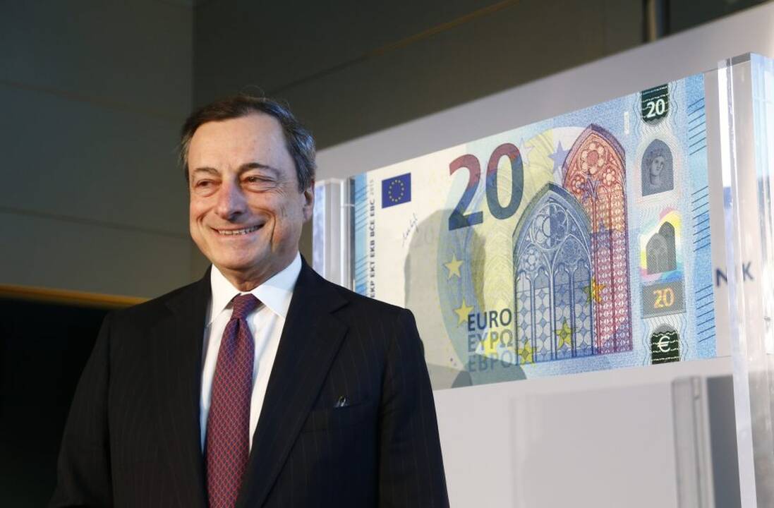 Frankfurte pristatytas naujas 20 eurų banknotas