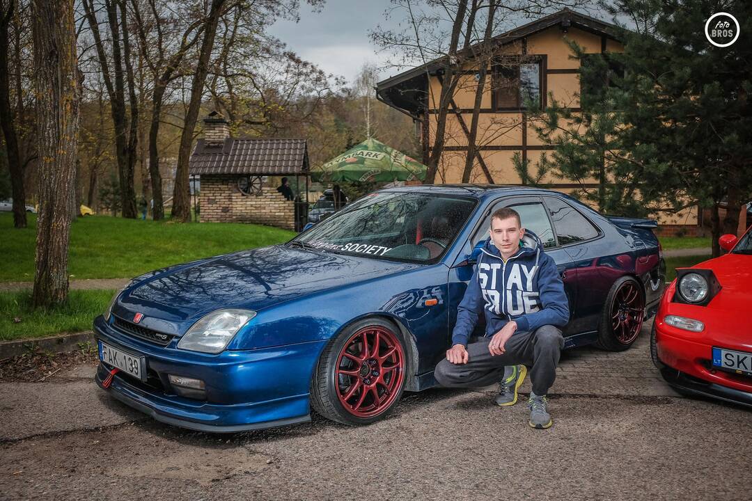 Automobilių mėgėjai skelbia sezono pradžią