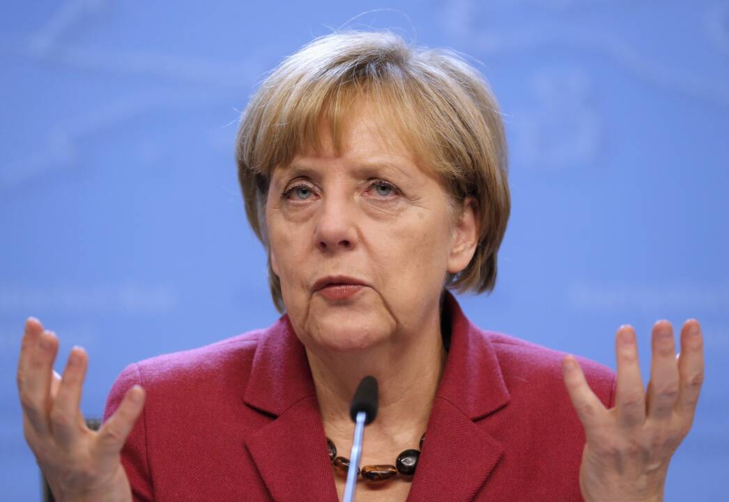 A. Merkel vyriausybė neplanuoja versti imigrantus namie kalbėtis vokiškai