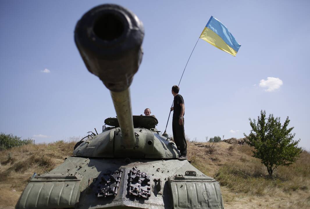 Ukrainos savanoriai į kovą eina su trečdaliu ekipuotės