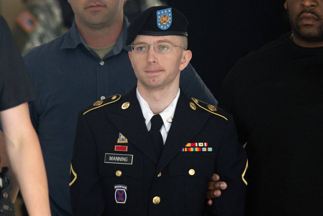 "WikiLeaks" tikisi, kad JAV karys B. Manningas apskųs "pavojingą" tribunolo nuosprendį