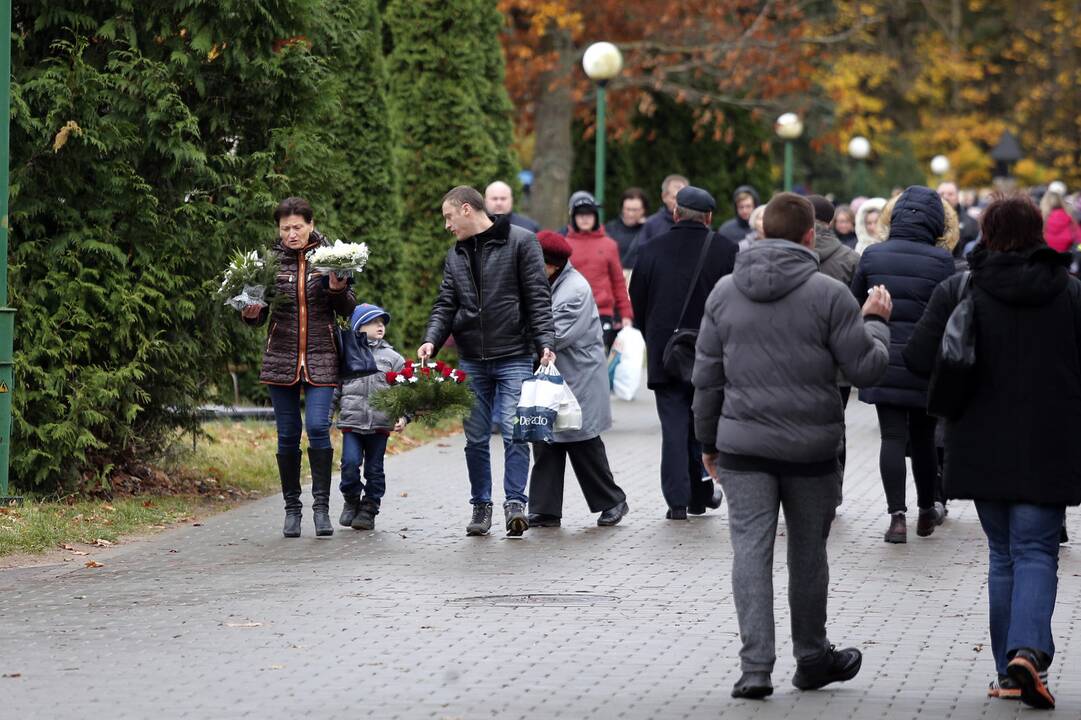 Lapkričio – 1-oji Lėbartų kapinėse