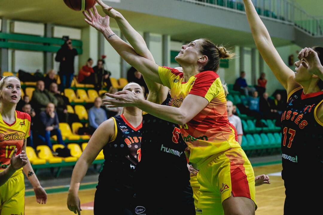 "Fortūna" - "Aistės LSU" 72:64