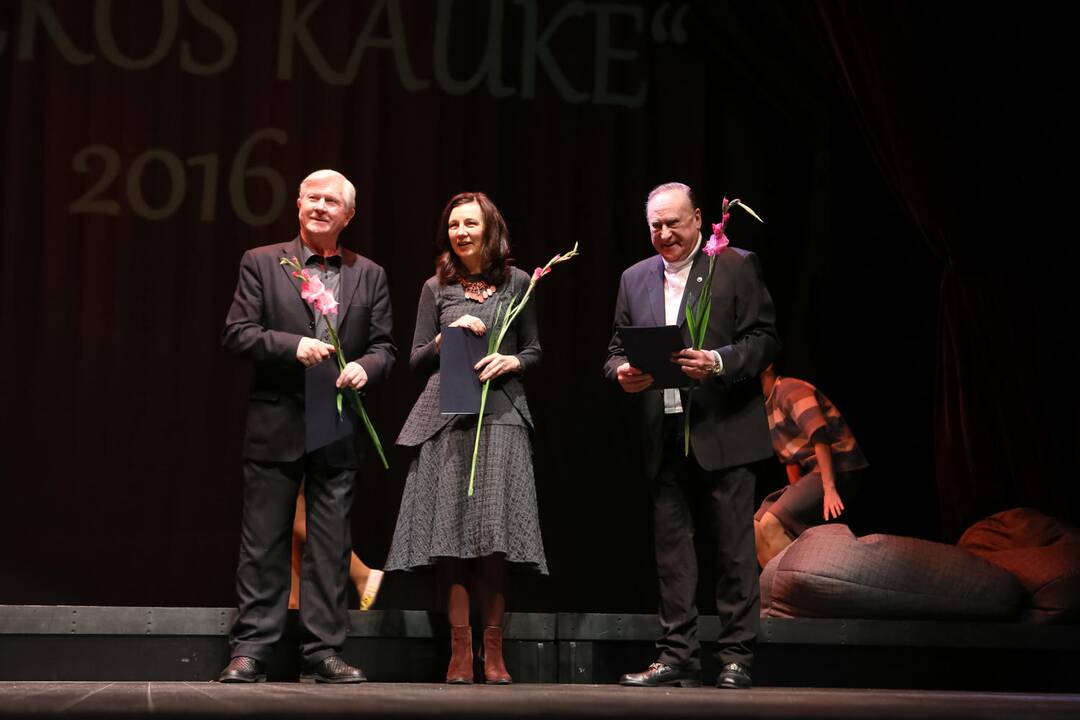 Padėkos kaukės 2016