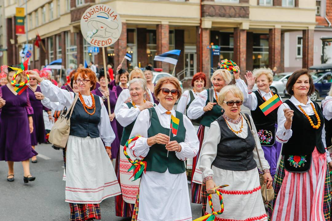 Klaipėda iškilmingai švenčia Valstybės dieną