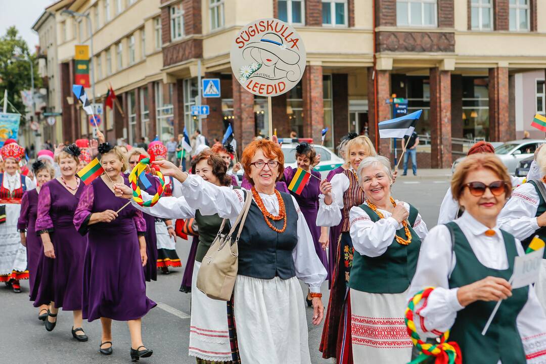 Klaipėda iškilmingai švenčia Valstybės dieną