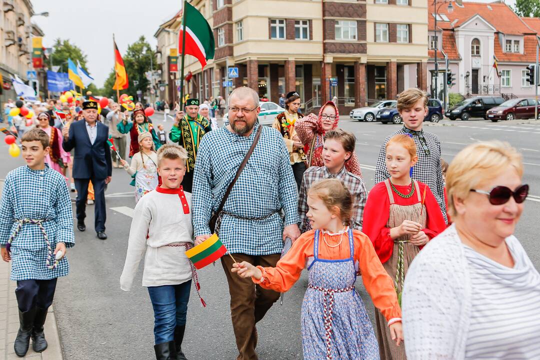 Klaipėda iškilmingai švenčia Valstybės dieną