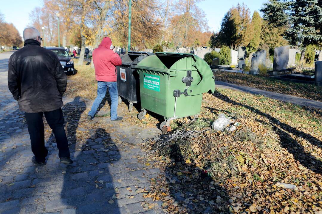 Reidas Joniškės kapinėse