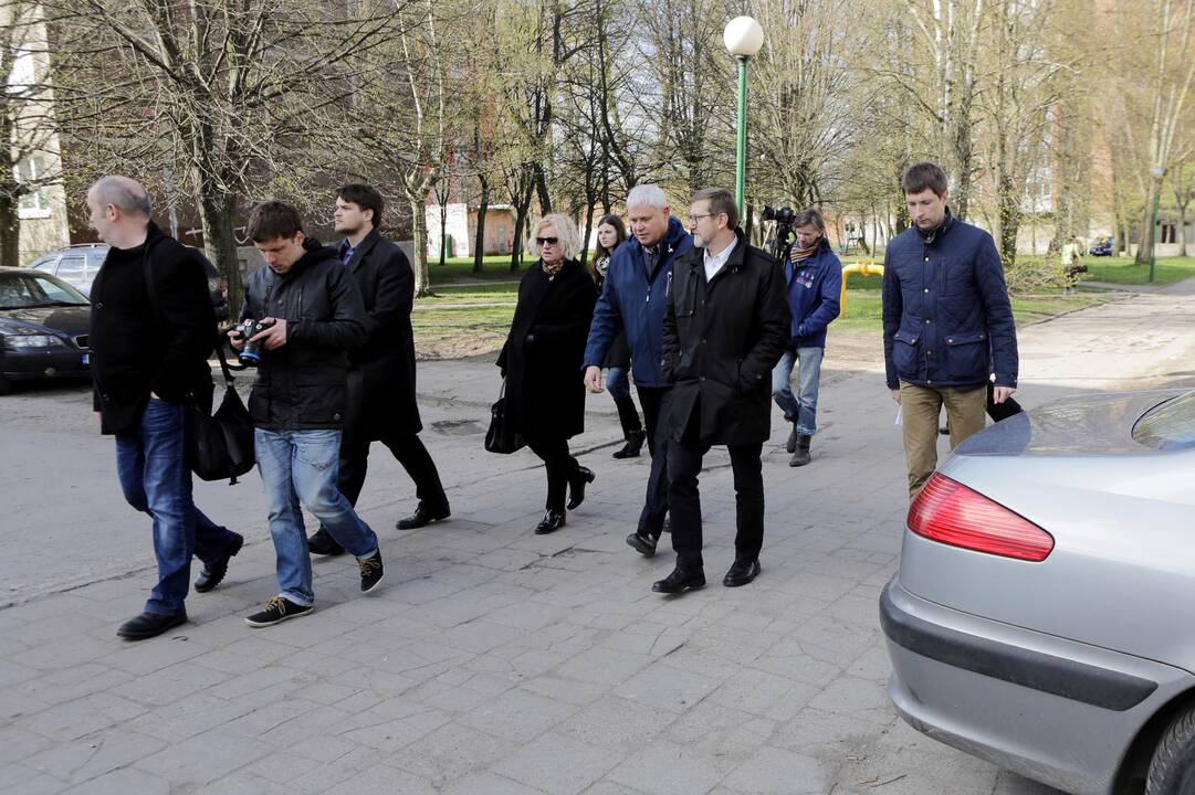 Savivaldybės specialistai apžiūrėjo vykdomus Debreceno ir Pempininkų aikščių rekonstrukcijos darbus