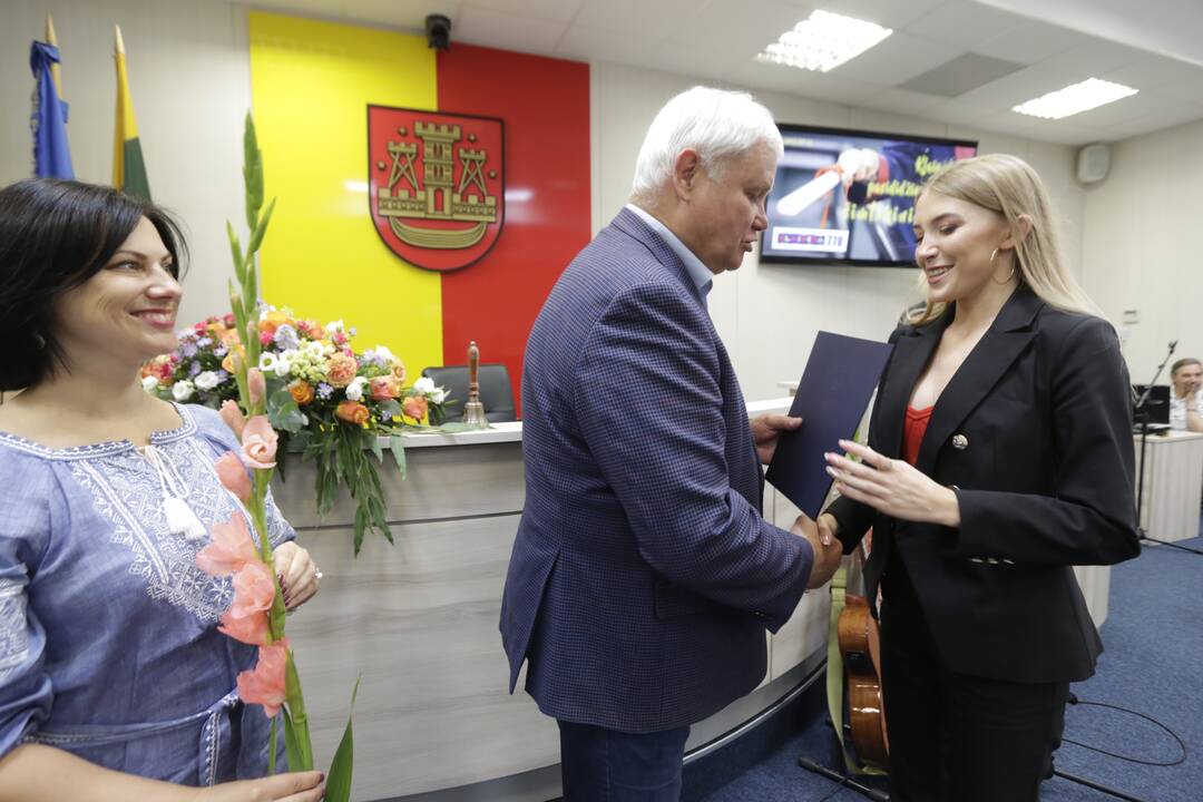 Šimtukininkų apdovanojimai