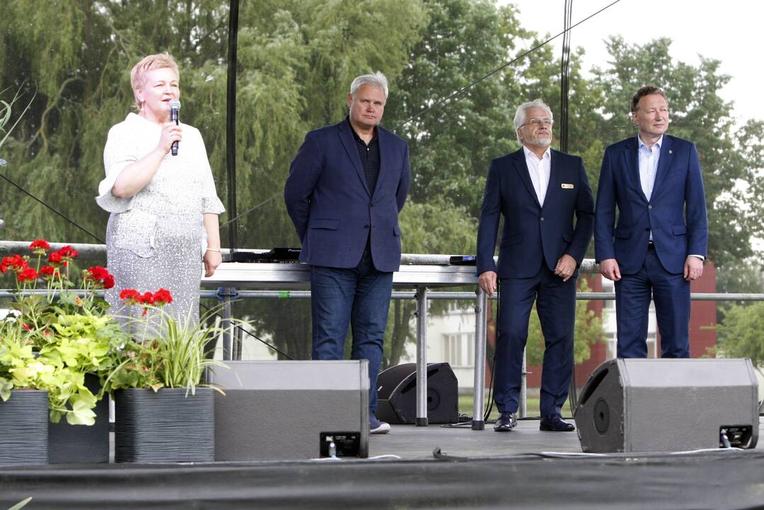  Mokslo metų pabaiga – griausmingai