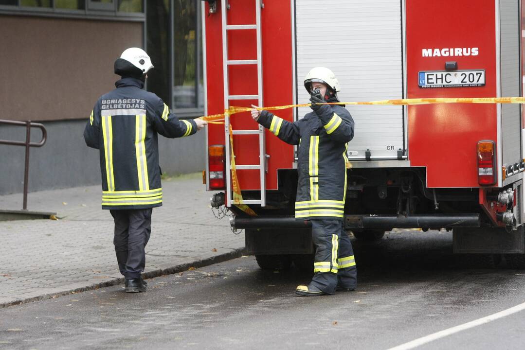 Klaipėdoje pranešta apie užminuotą automobilį