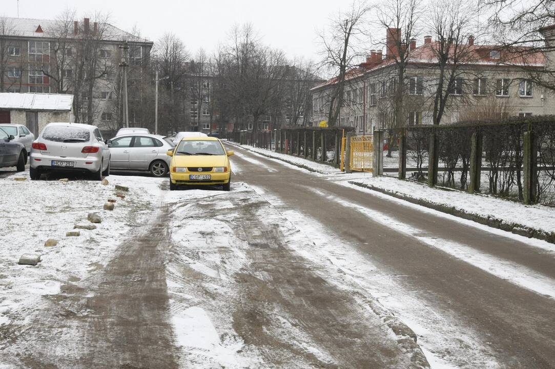 Užkliuvo vieta krepšinio aikštelei