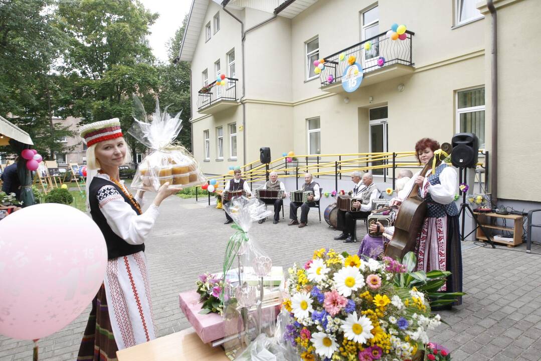 Senelių namuose – sukakties džiaugsmas