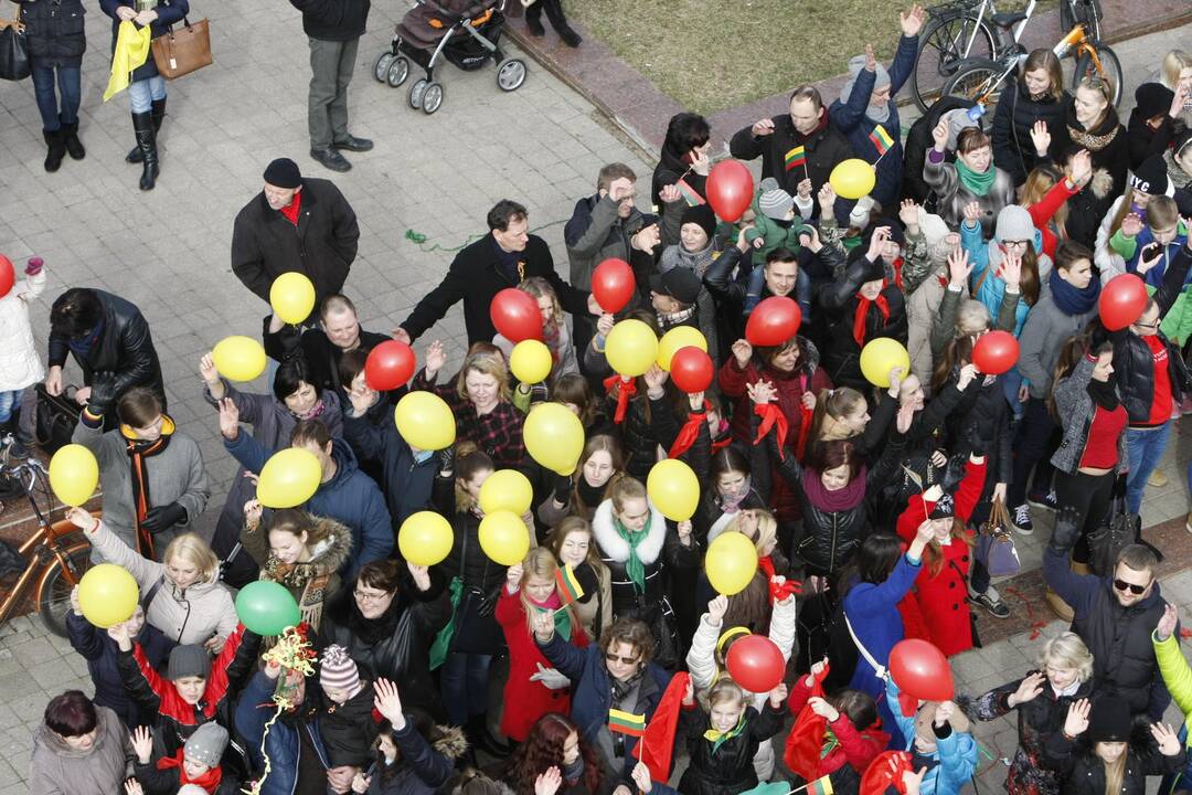 Lietuvai ir Klaipėdai dovanojo šokį