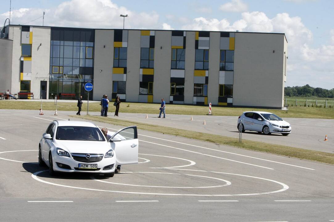 Autodrome - pajūrio verslininkų viražai