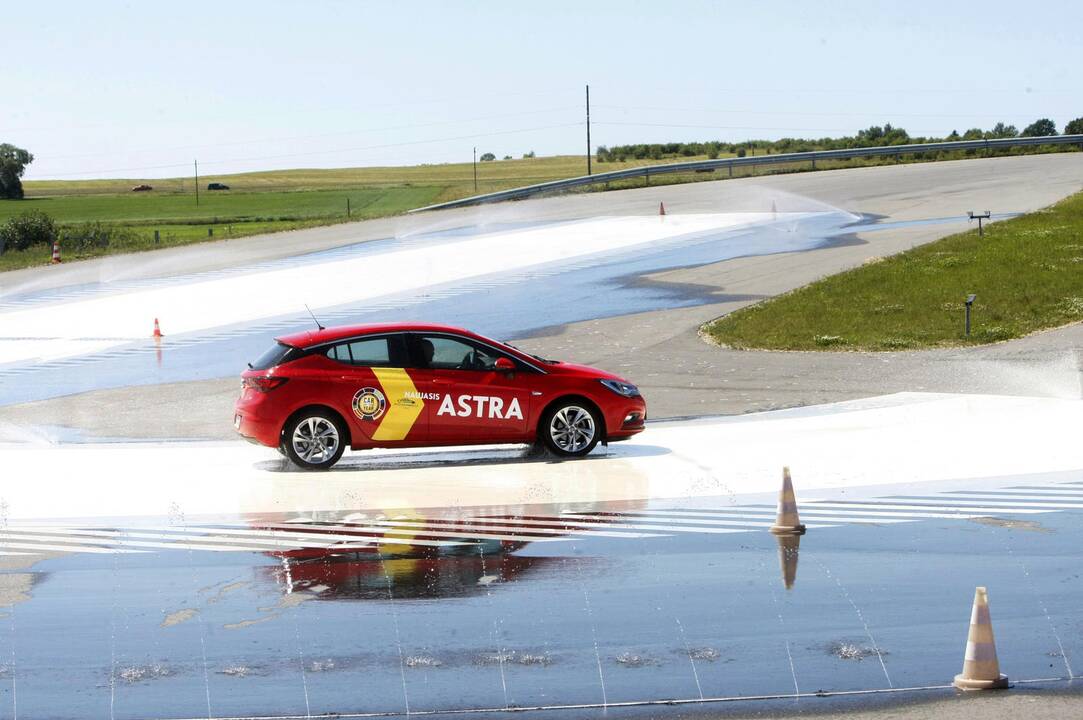 Autodrome - pajūrio verslininkų viražai