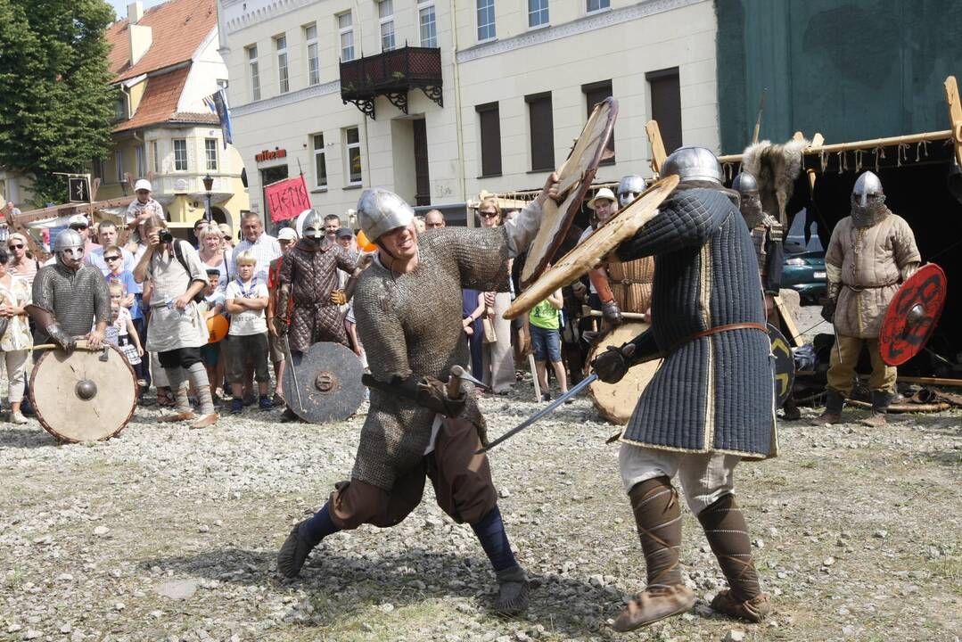 Kuršių ir vikingų stovykla