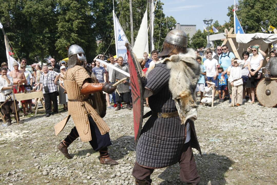 Kuršių ir vikingų stovykla