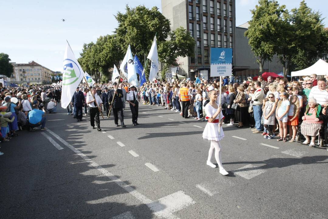 Jūros šventės eitynėse – tūkstančiai spalvų