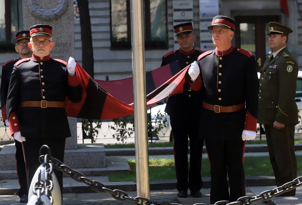 LŠS vadų keitimosi ceremonija