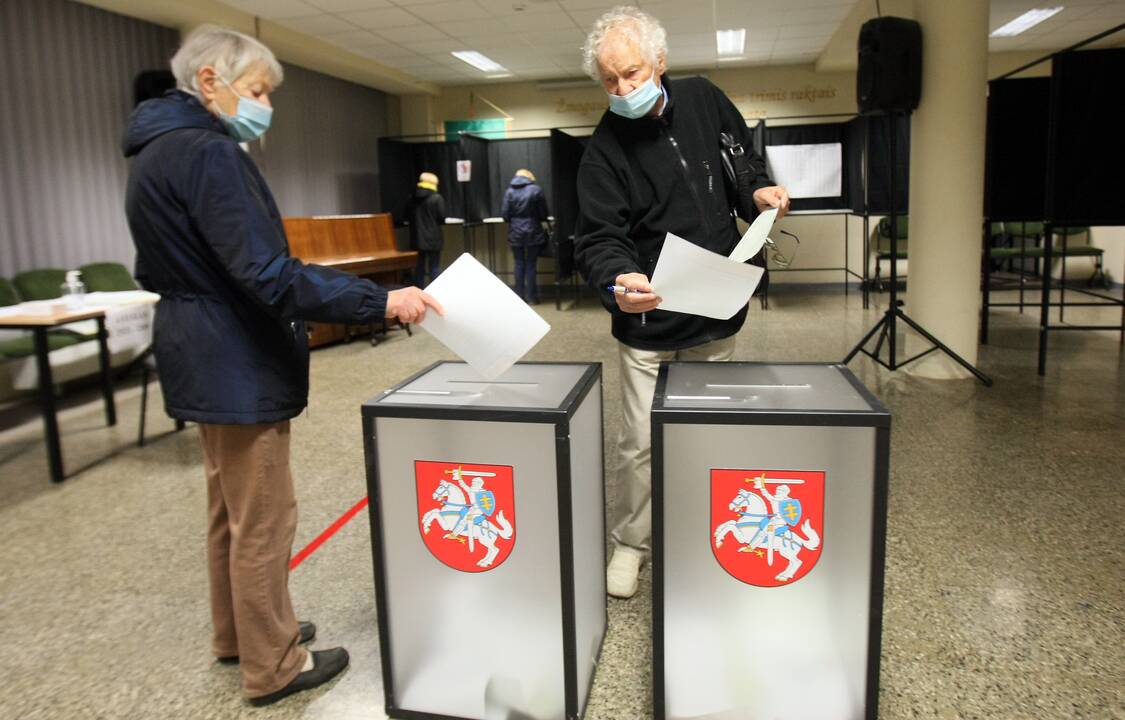 Prasidėjo Seimo rinkimai: balsavimas Kaune