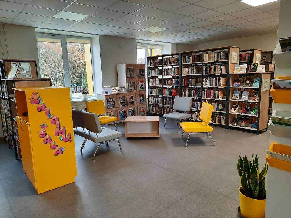 Vieta: pirmoji pakaunės biblioteka perkelta į Čekiškės Prano Dovydaičio gimnaziją.