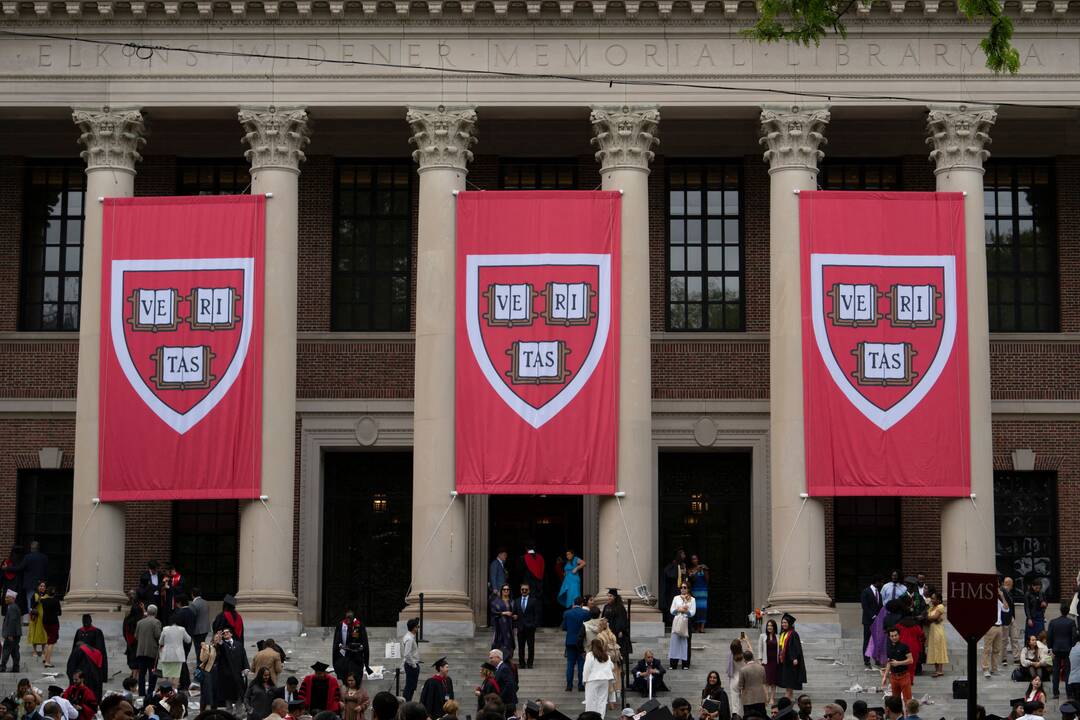 Teismas blokavo Trumpo draudimą Harvardo universitetui priimti užsieniečius