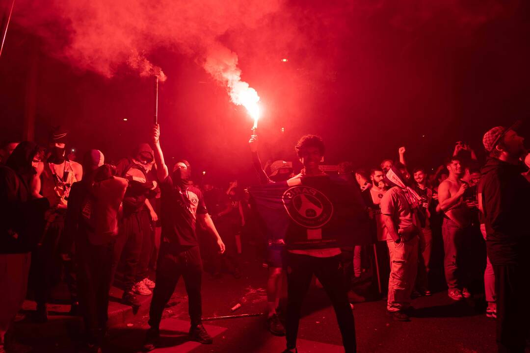 Po neramumų Prancūzija siekia griežtinti bausmes