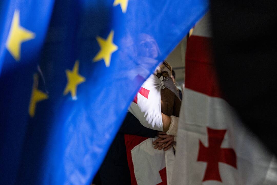 Lietuvai reikalaujant vizų iš kartvelų diplomatų – griežtas Tbilisio atsakas